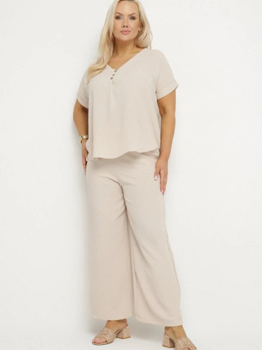 Zdjęcie produktu Jasnobeżowy Komplet o Fasonie Oversize Bluzka i Szerokie Spodnie Amisora J&x