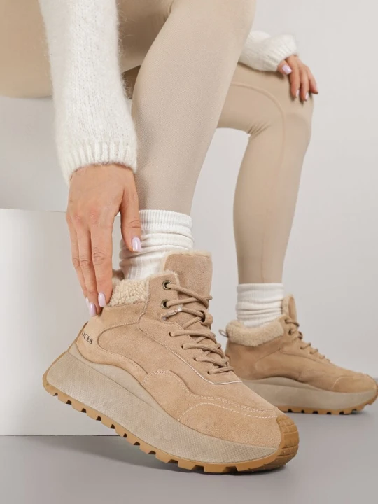 Zdjęcie produktu Jasnobrązowe Sneakersy Śniegowce Vices na Platformie Ozdobione Napisem i Futerkiem Lanite Brązowy