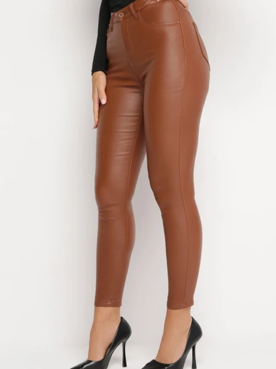 Zdjęcie produktu Jasnobrązowe Spodnie Skinny z Imitacji Skóry Daciss Daysie Brązowy
