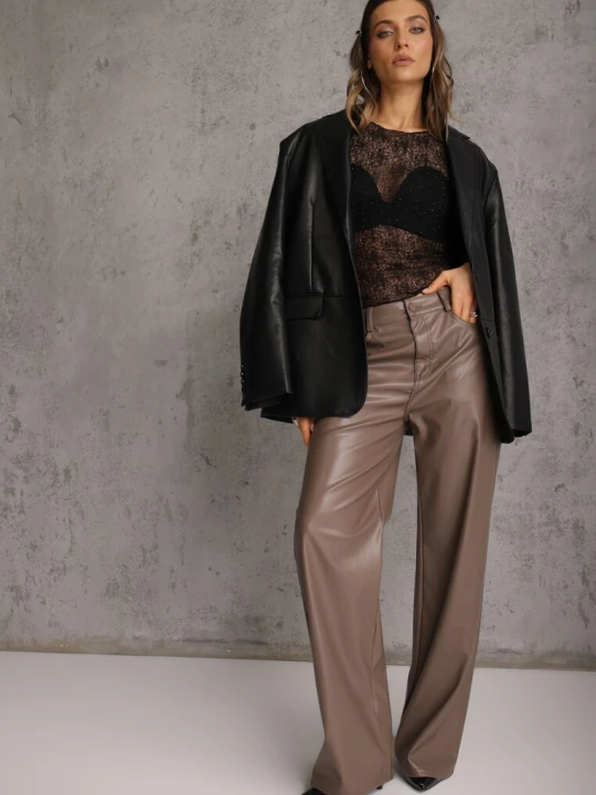 Zdjęcie produktu Jasnobrązowe Szerokie Spodnie High Waist z Imitacji Skóry Enawinn Daysie Brązowy