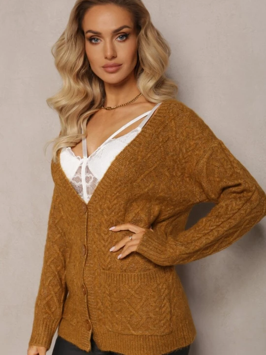 Zdjęcie produktu Jasnobrązowy Zapinany Kardigan z Trójkątnym Dekoltem i Warkoczykowy Splot Juessa Wool Fashion