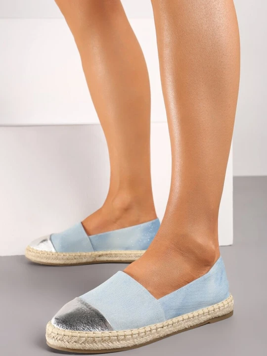 Zdjęcie produktu Jasnoniebieskie Espadryle na Plecionej Podeszwie z Połyskującym Noskiem Effiza