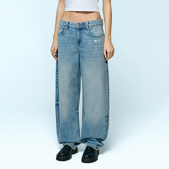 Zdjęcie produktu Jasnoniebieskie jeansy baggy barrel fit House