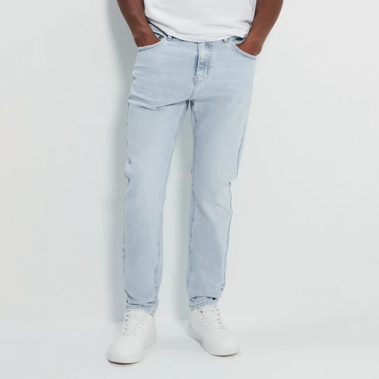 Zdjęcie produktu Jasnoniebieskie jeansy carrot fit House