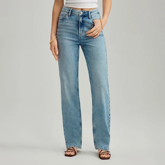 Zdjęcie produktu Jasnoniebieskie jeansy straight fit z wysokim stanem House