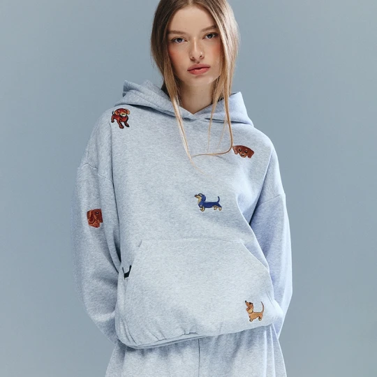 Zdjęcie produktu Jasnoszara bluza z haftem piesków House jasnoszary