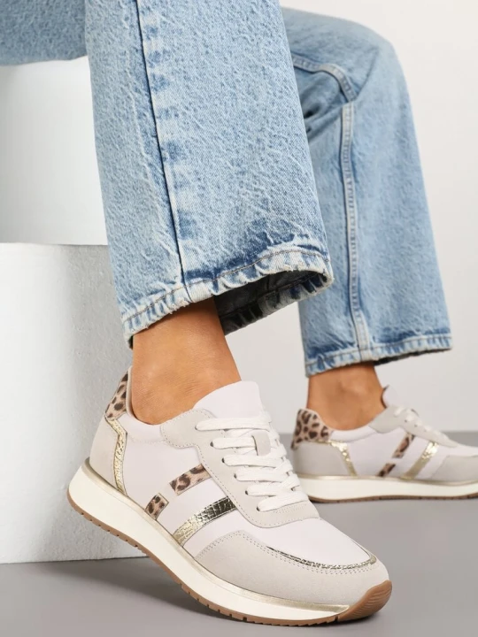 Zdjęcie produktu Jasnoszare Sneakersy z Ozdobnymi Paskami i Metalicznymi Wstawkami Alanissea Super Mode Szary