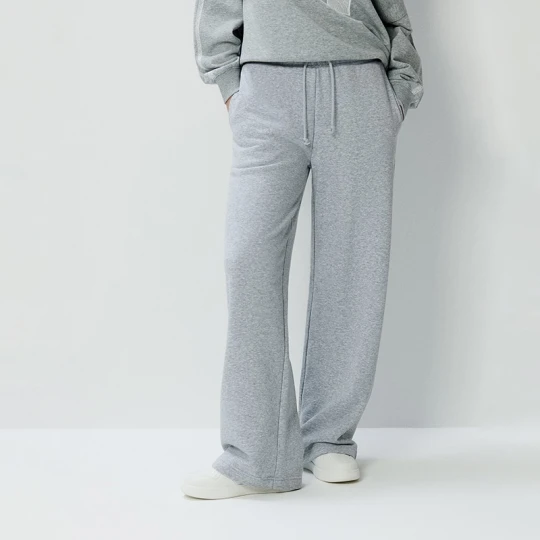 Zdjęcie produktu Jasnoszare spodnie dresowe wide leg House jasnoszary