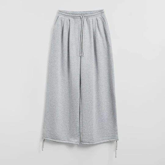 Zdjęcie produktu Jasnoszare spodnie super wide leg z zaszewkami House jasnoszary