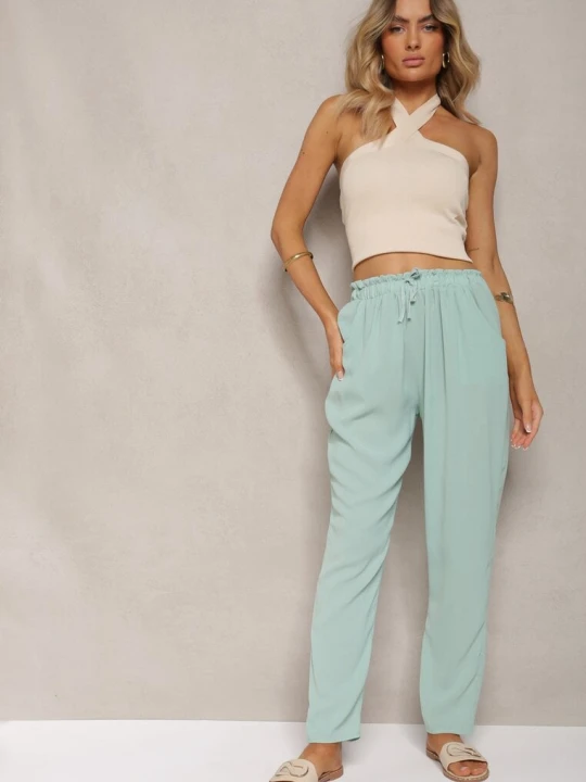 Zdjęcie produktu Jasnozielone Spodnie z Regularną Talią z Gumką i Sznurkiem w Pasie Cerinda Dbt Fashion Zielony