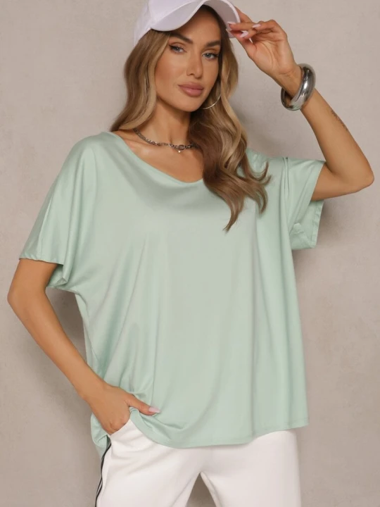 Zdjęcie produktu Jasnozielony T-shirt z Wiskozą w Stylu Nietoperza Liofala New Collection