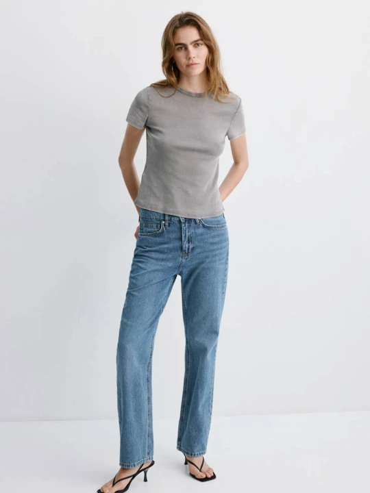 Zdjęcie produktu Jeans Matilda z wysokim stanem o prostym kroju średni niebieski - Kobieta - - MANGO