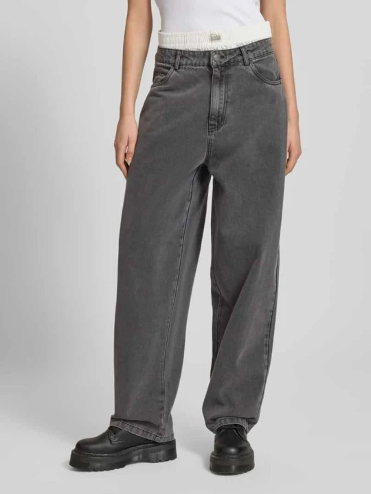Zdjęcie produktu Jeans o kroju relaxed fit w stylu bokserskim Karo Kauer Ciemnoszary