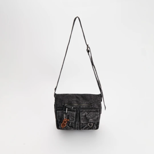 Zdjęcie produktu Jeansowa torebka czarna acid wash House