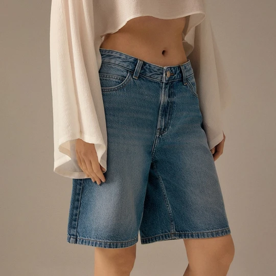 Zdjęcie produktu Jeansowe bermudy baggy fit niebieskie House indigo jeans