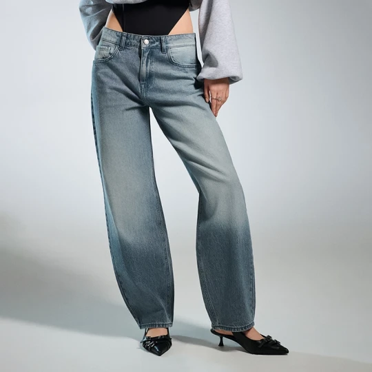 Zdjęcie produktu Jeansy baggy boyfriend fit mid waist ciemnoniebieskie House