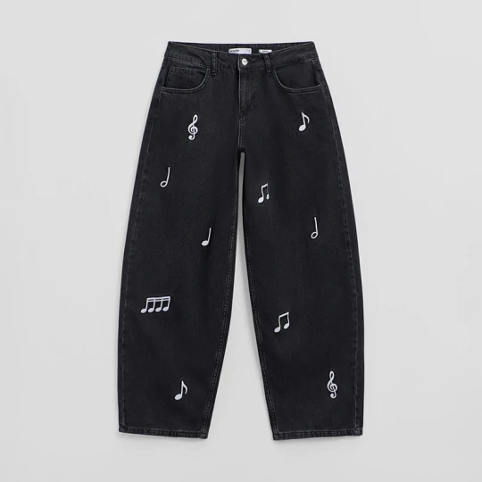 Zdjęcie produktu Jeansy baggy fit z haftem nutek czarne House