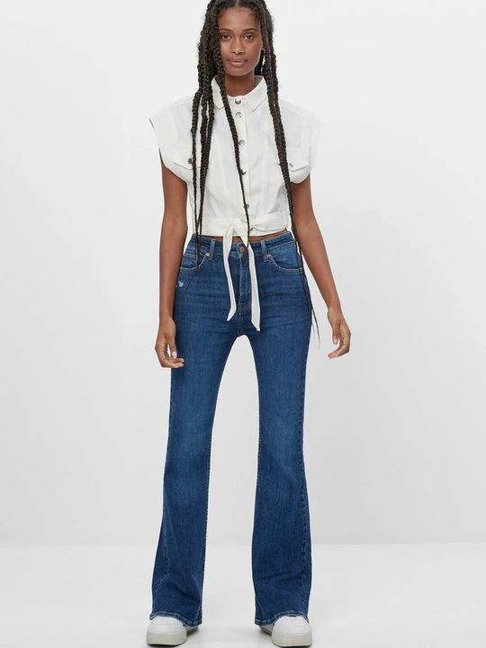 Zdjęcie produktu Jeansy Bootcut Bershka niebieski