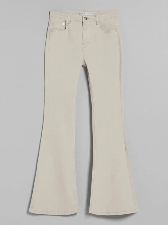 Zdjęcie produktu Jeansy Bootcut Bershka beżowy