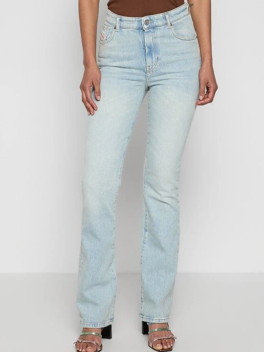 Zdjęcie produktu Jeansy Bootcut Diesel jasnoniebieski