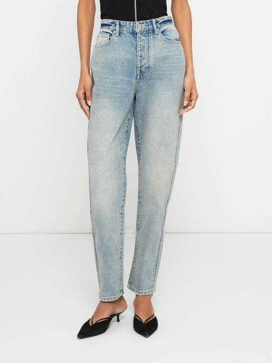 Zdjęcie produktu Jeansy damskie mom fit Armani Exchange niebieski denim