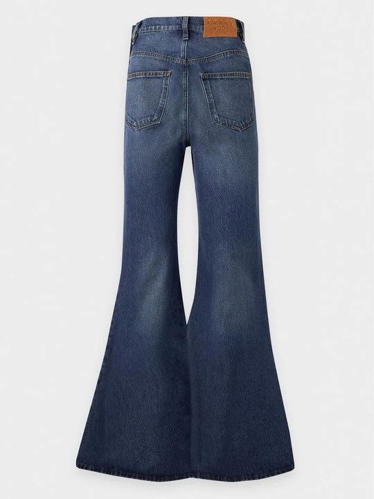 Zdjęcie produktu Jeansy Dzwony A.W.A.K.E. MODE niebieski denim