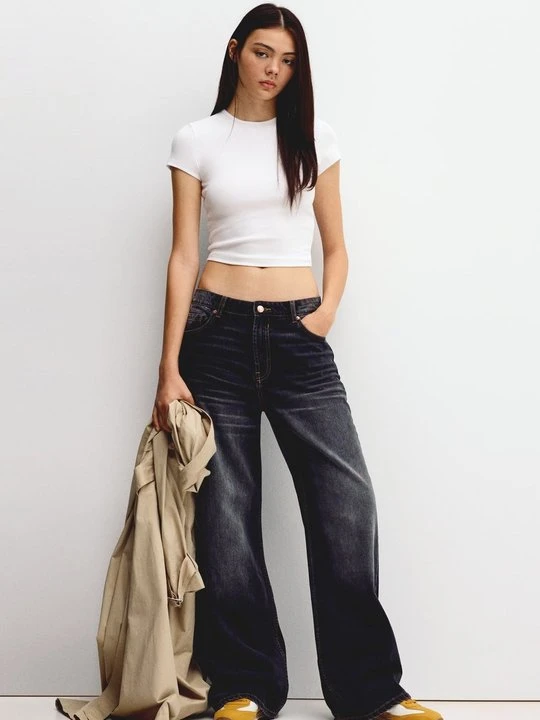 Zdjęcie produktu Jeansy Dzwony Bershka czarny