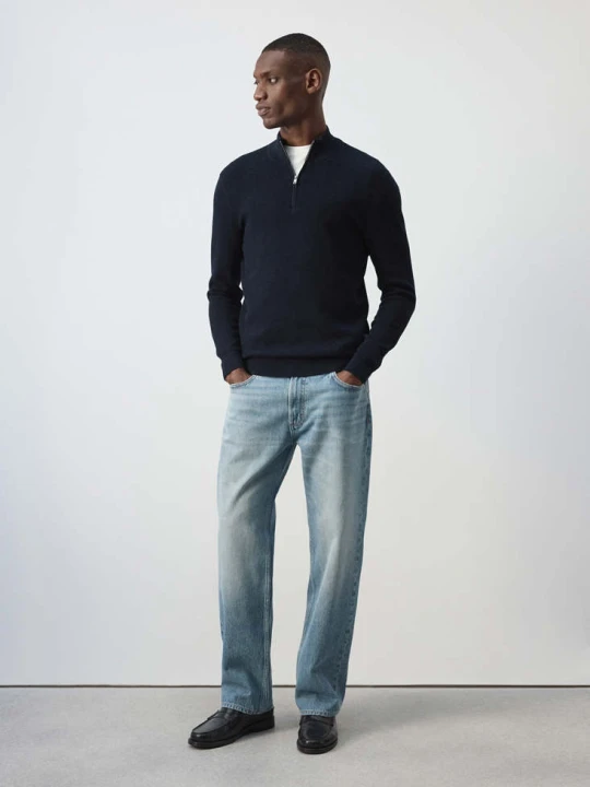Zdjęcie produktu Jeansy Moby relaxed fit w jasnym kolorze średni niebieski vintage - Mężczyzna - MANGO MAN