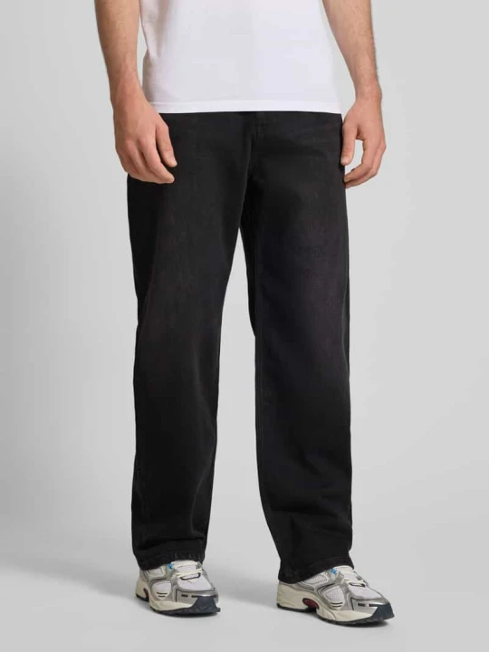 Zdjęcie produktu Jeansy o kroju baggy w fasonie z 5 kieszeniami REVIEW Czarny