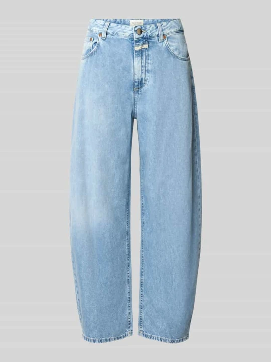 Zdjęcie produktu Jeansy o kroju barrel fit z detalem z logo model 'JAZZIE' Closed Jasnoniebieski