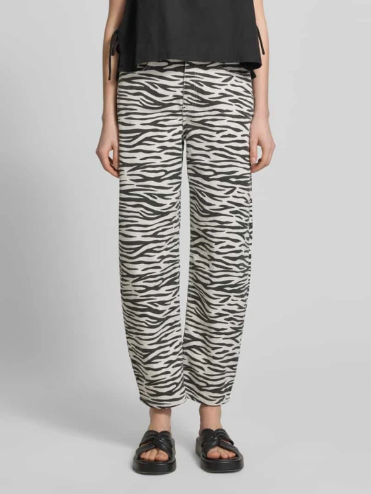 Zdjęcie produktu Jeansy o kroju barrel fit ze zwierzęcym nadrukiem model 'Mari Clear Zebra' Opus Czarny
