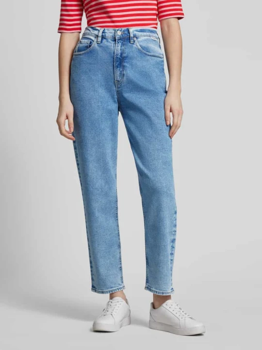 Zdjęcie produktu Jeansy o kroju mom fit z 5 kieszeniami model ‘MAIRAA’ ARMEDANGELS Jeansowy niebieski