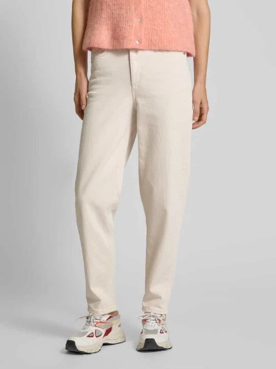 Zdjęcie produktu Jeansy o kroju mom fit z mieszanki bawełny model ‘TESSA’ Vero Moda Écru