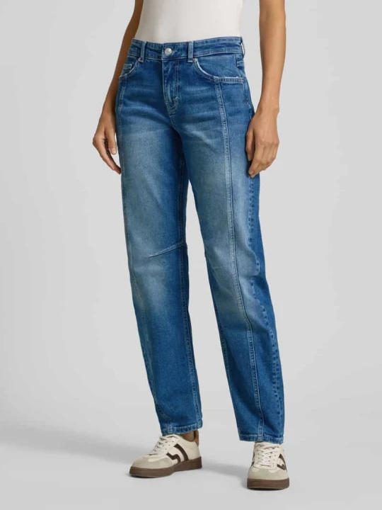 Zdjęcie produktu Jeansy o kroju mom fit z ozdobnymi szwami model ‘Nizana’ ETIQUETT ESSENTIALS Ciemnoniebieski