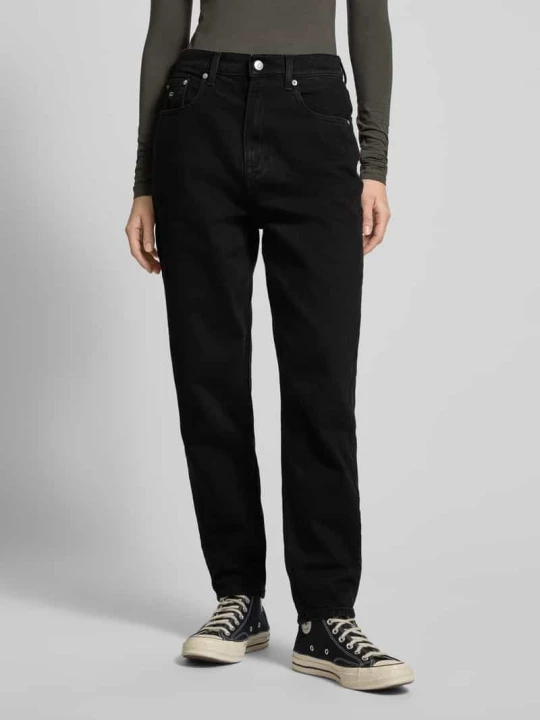 Zdjęcie produktu Jeansy o kroju mom fit z mieszanki bawełny Tommy Jeans Czarny