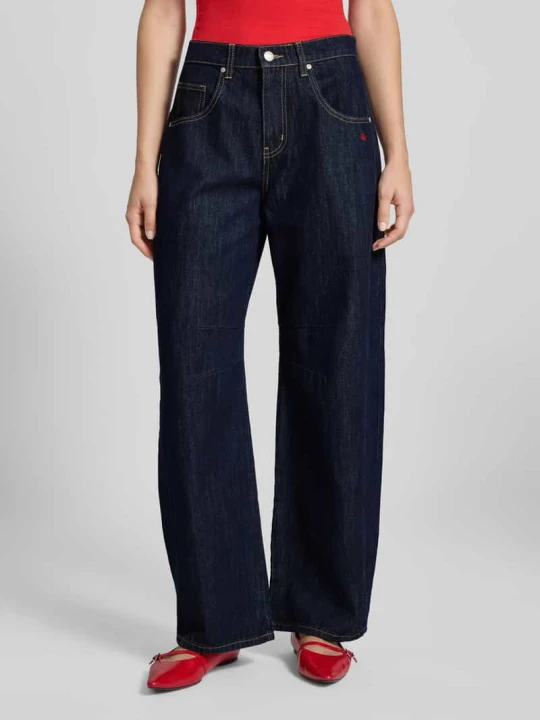 Zdjęcie produktu Jeansy o kroju relaxed fit z wpuszczanymi kieszeniami REVIEW Ciemnoniebieski