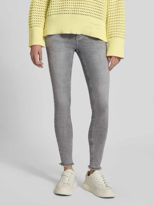 Zdjęcie produktu Jeansy o kroju skinny fit z naszywką z logo Only Średnioszary melanż