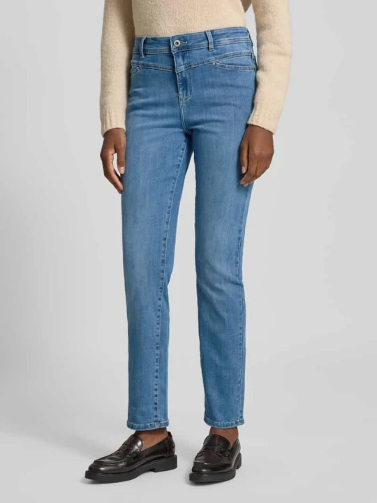 Zdjęcie produktu Jeansy o kroju slim fit z kieszeniami z tyłu Christian Berg Jeansowy niebieski
