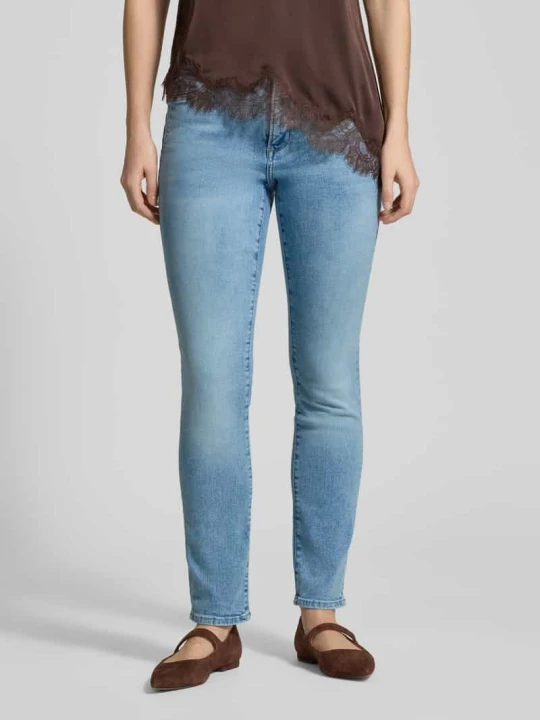 Zdjęcie produktu Jeansy o kroju slim fit z mieszanki bawełny model 'BETSY' s.Oliver Jasnoniebieski