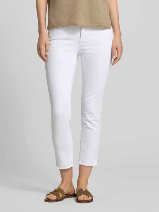 Zdjęcie produktu Jeansy o kroju slim fit z postrzępionym brzegiem model 'PIPER SHORT' CAMBIO Biały