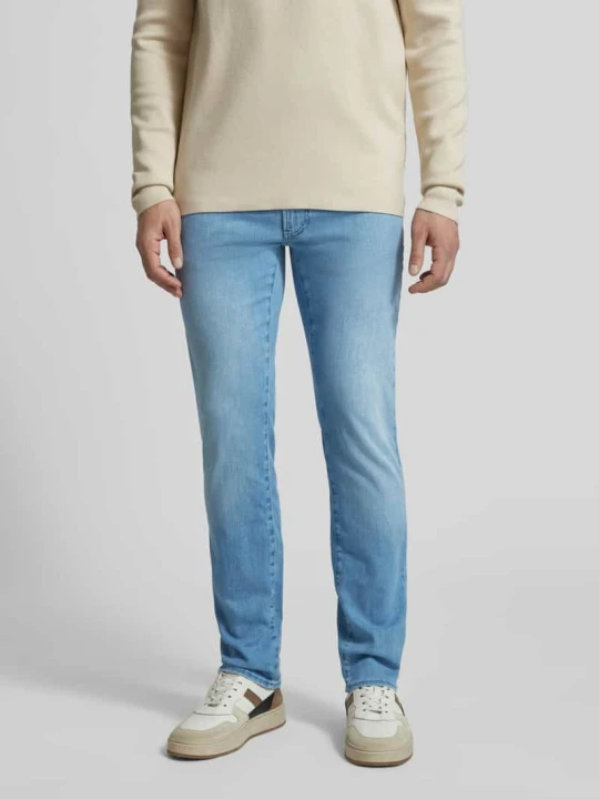 Zdjęcie produktu Jeansy o kroju slim fit z wpuszczanymi kieszeniami model 'Chuck' BRAX Jasnoniebieski