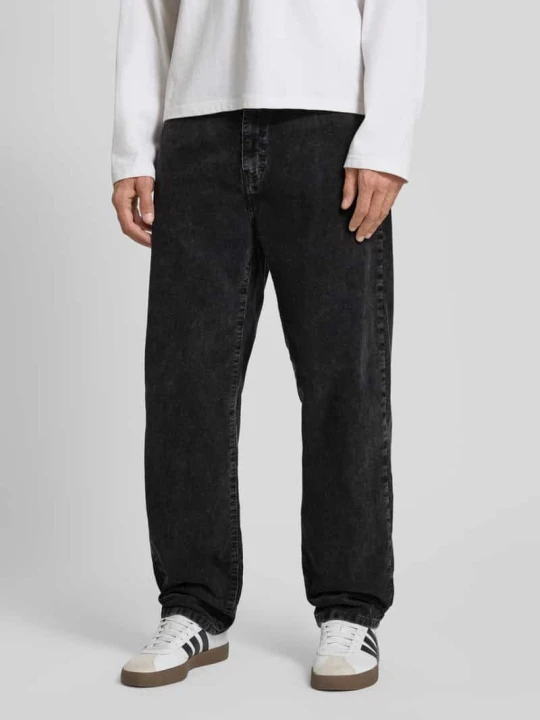 Zdjęcie produktu Jeansy o kroju straight fit z imitacji sztruksu model ‘Aaron’ Carhartt WIP Czarny