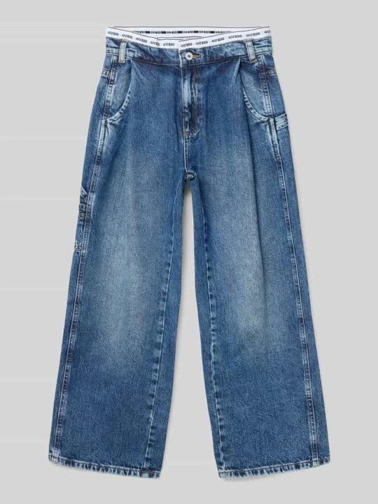 Zdjęcie produktu Jeansy o kroju straight fit z wyhaftowanym logo Guess Niebieski