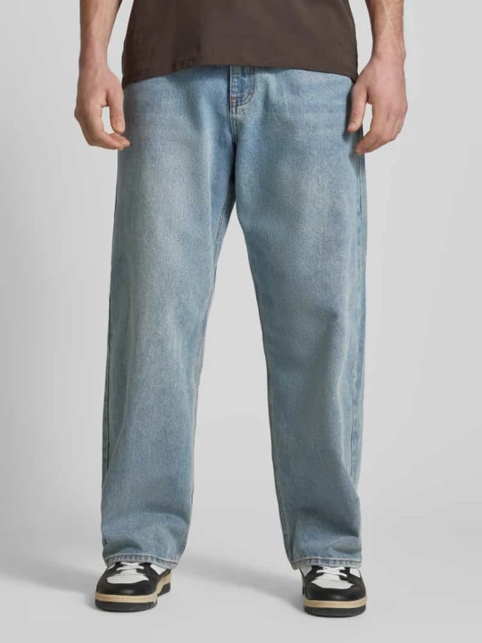 Zdjęcie produktu Jeansy o kroju baggy w luźnym fasonie z kieszeniami wpuszczanymi REVIEW Jasnoniebieski