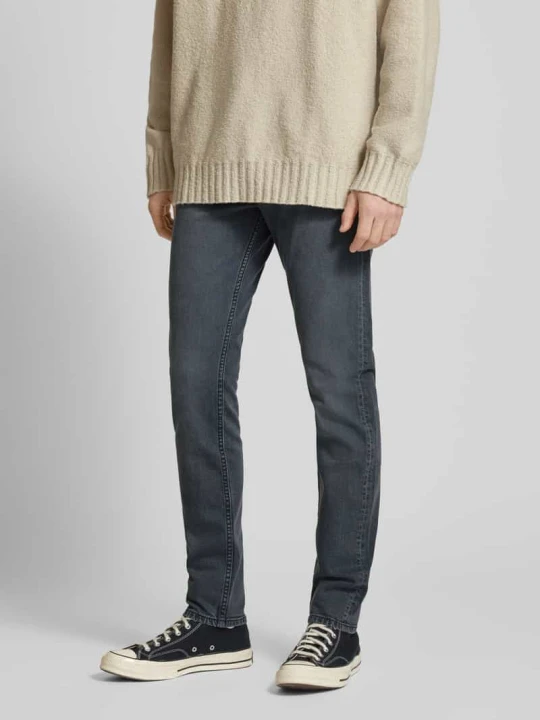 Zdjęcie produktu Jeansy o kroju tapered fit z 5 kieszeniami model ‘SPIKE’ Pepe Jeans Ciemnoszary