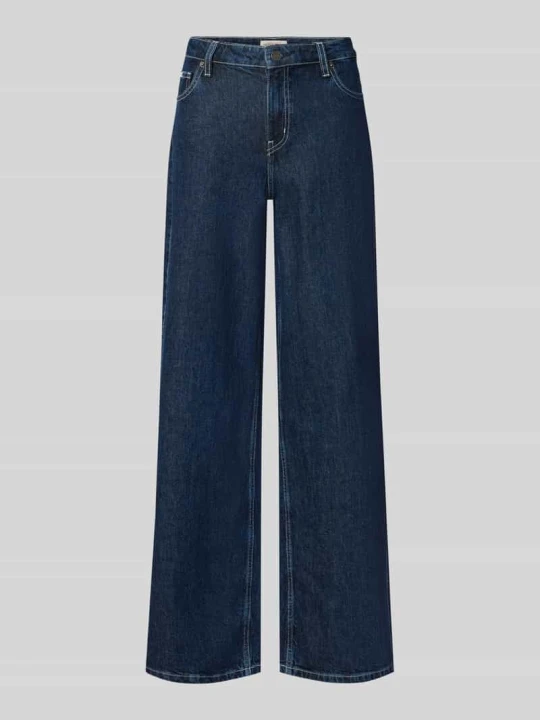 Zdjęcie produktu Jeansy o luźnym kroju z naszywką z logo Guess Jeansowy niebieski