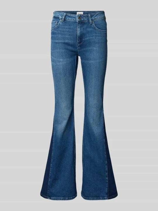 Zdjęcie produktu Jeansy o rozkloszowanym kroju w 5 kieszeni model 'Shelby' Mustang Jeansowy niebieski