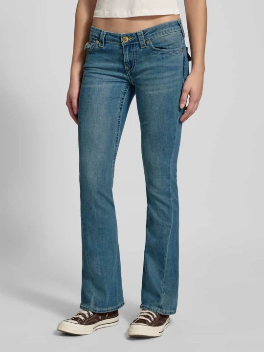 Zdjęcie produktu Jeansy o rozkloszowanym kroju z niskim stanem i wpuszczanymi kieszeniami model ‘JOEY’ True Religion Jeansowy niebieski