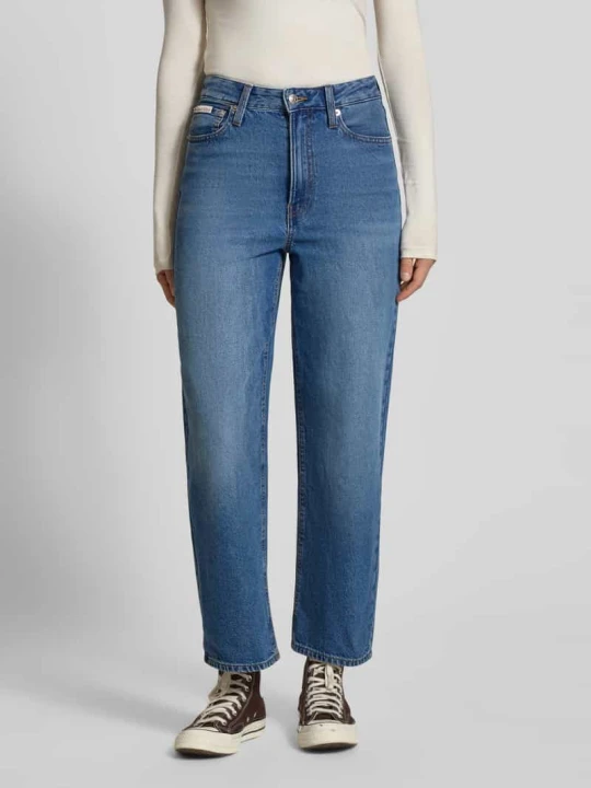 Zdjęcie produktu Jeansy o kroju wide fit z naszywką z logo model „Barrel” Calvin Klein Jeans Jeansowy niebieski melanż