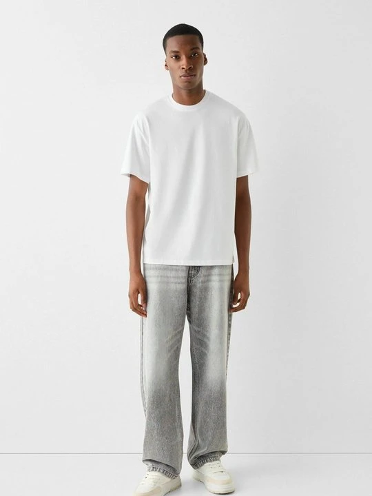 Zdjęcie produktu Jeansy Relaxed Fit Bershka jasnoszary